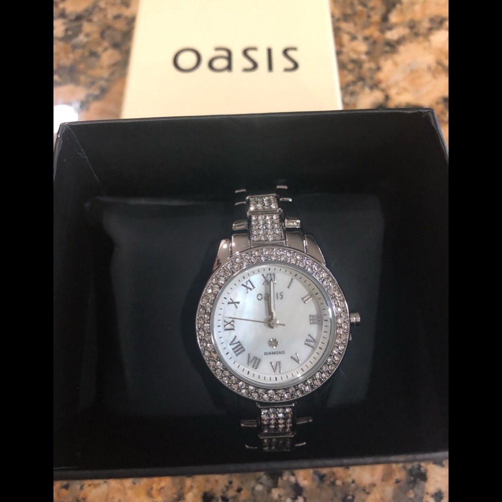 Oasis silver watch